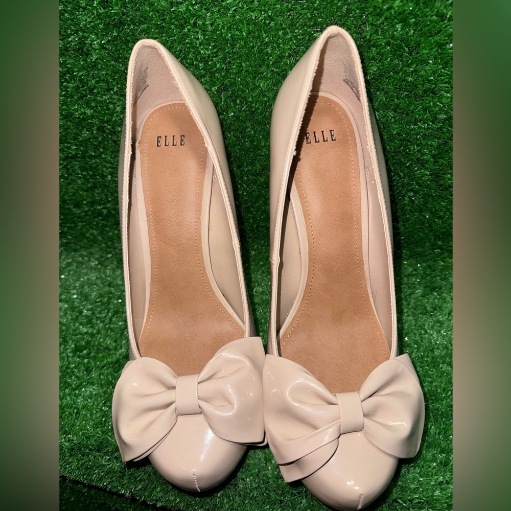 Elle Beige Size 9 1/2